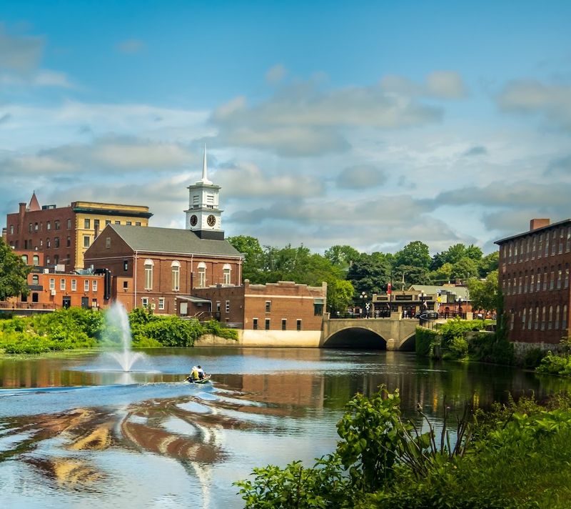 Proximity To The Massachusetts Border