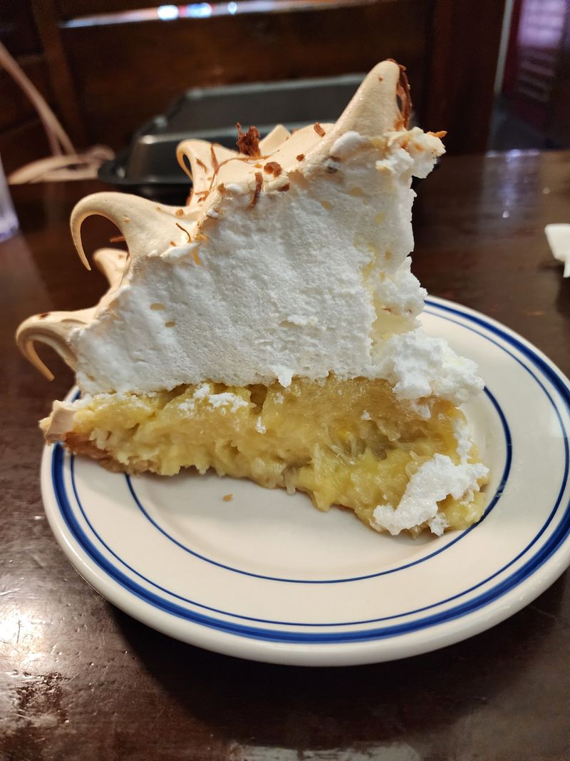 These 11 Historic Kentucky Restaurants Still Serve Dishes Passed Down Through Generations - Decor Hint The Whistle Stop, Glendale