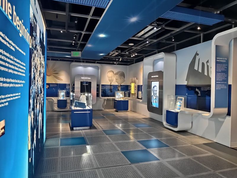 12 Northern California Factory Tours Built For A Fun Behind-The-Scenes Day Trip - Decor Hint Intel Museum, Santa Clara, California