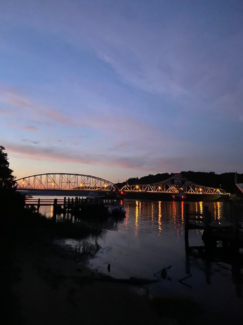 Nothing Feels Better Than Crossing The Connecticut River After A Long Trip Away - Decor Hint Scenic Bridges Turn The Final Miles Into A Homecoming
