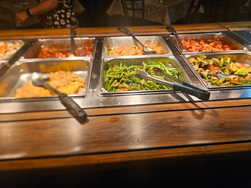 12 Budget-Friendly Kentucky Buffets Where You Can Feast Without Overspending - Decor Hint Jade Palace Restaurant, Louisville