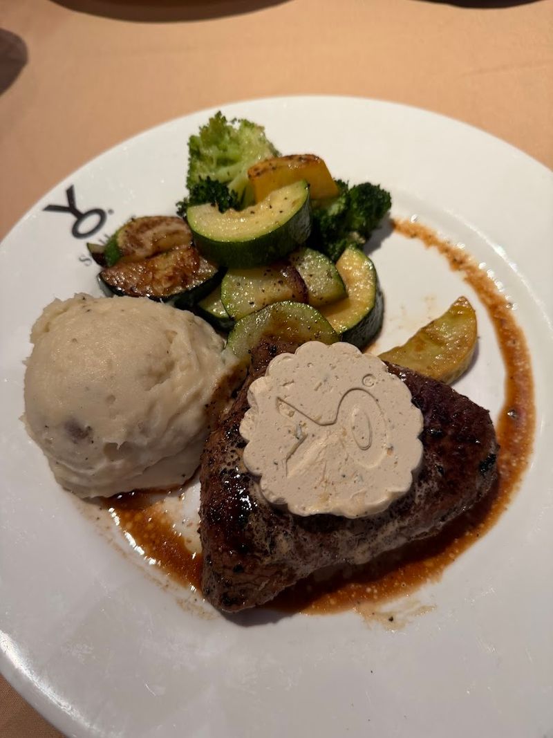 There Is A Texas Spot That Keeps Some Of The Boldest Steaks Under Wraps - Decor Hint Wagyu Ribeye Worth Every Bite