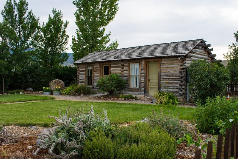 This Little-Known Historic Idaho Town Feels Like One Of The Country's Most Peaceful Escapes - Decor Hint Malad Valley Heritage Square Preserves Pieces Of Pioneer Life