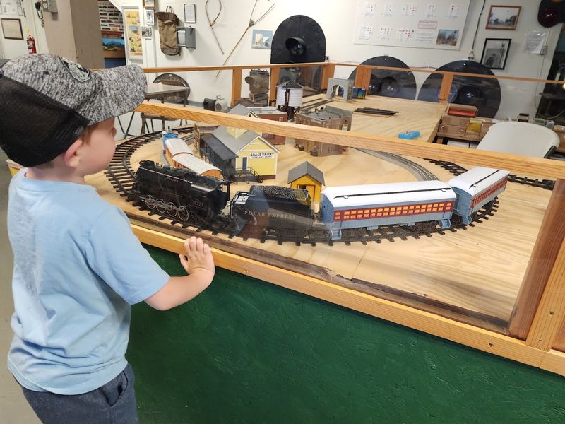 You'll Completely Adore These 9 Rail Adventures Waiting In Kentucky - Decor Hint Paducah Railroad Museum