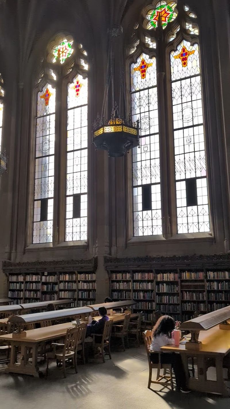 This Hidden Library In Washington Feels Like A Different World - Decor Hint A Collection Worth Exploring