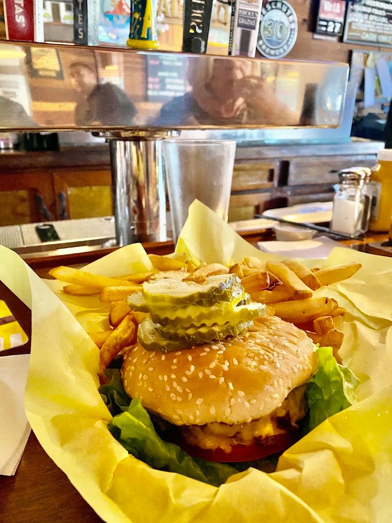 14 California Cheeseburgers So Good You'll Be Craving Them Long After The Last Bite - Decor Hint Rocky's Crown Pub, San Diego