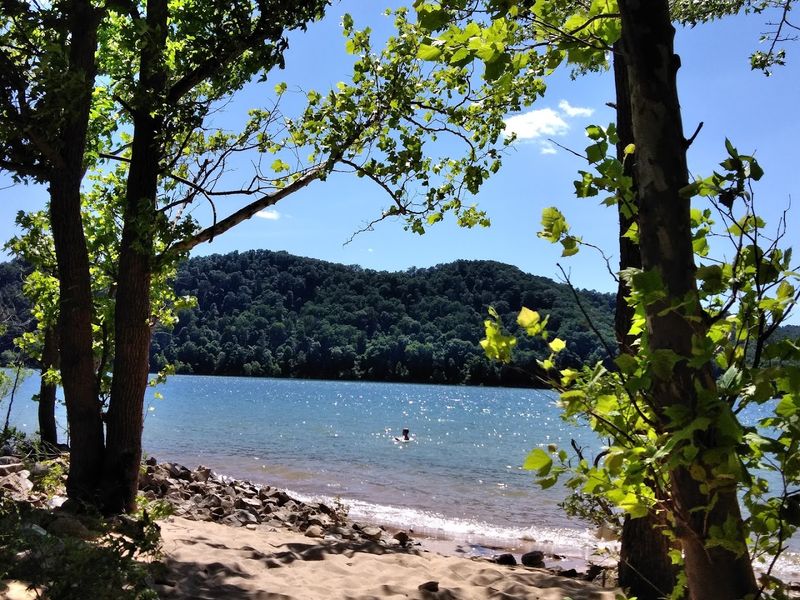 Twin Knobs Campground, Morehead