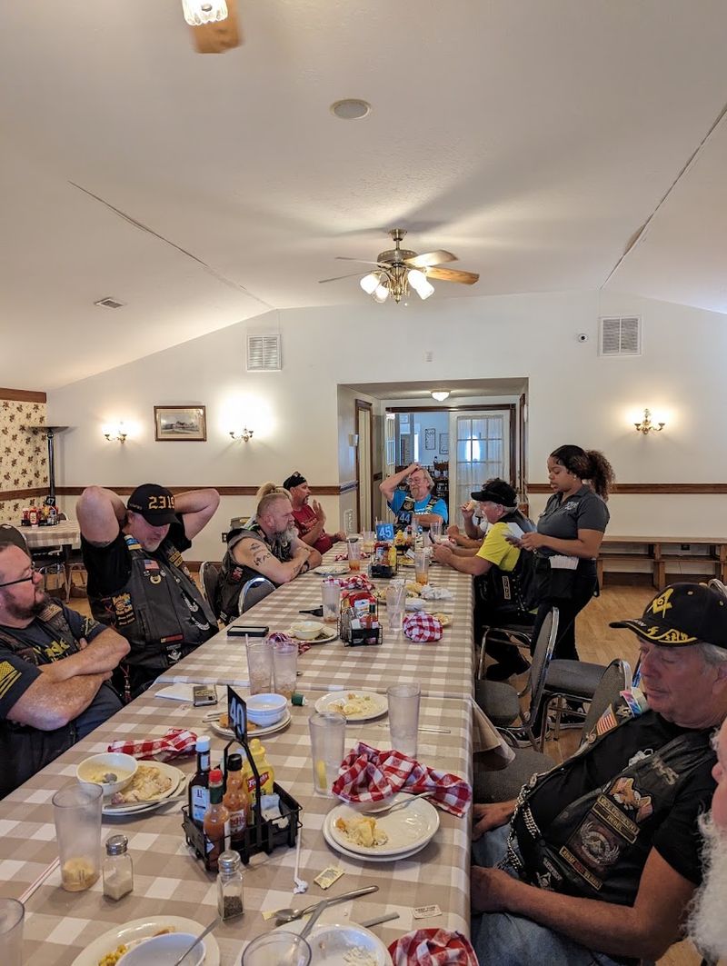 This Amish Country Buffet In Kentucky Might Serve The Best Southern Cooking In The State - Decor Hint The Crowd That Proves The Point
