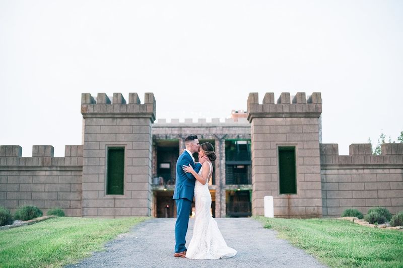You Can Sleep Inside A Real Castle In Kentucky, And It Feels Like A Fairytale Come True - Decor Hint Events And Weddings Here Are Absolutely Unforgettable