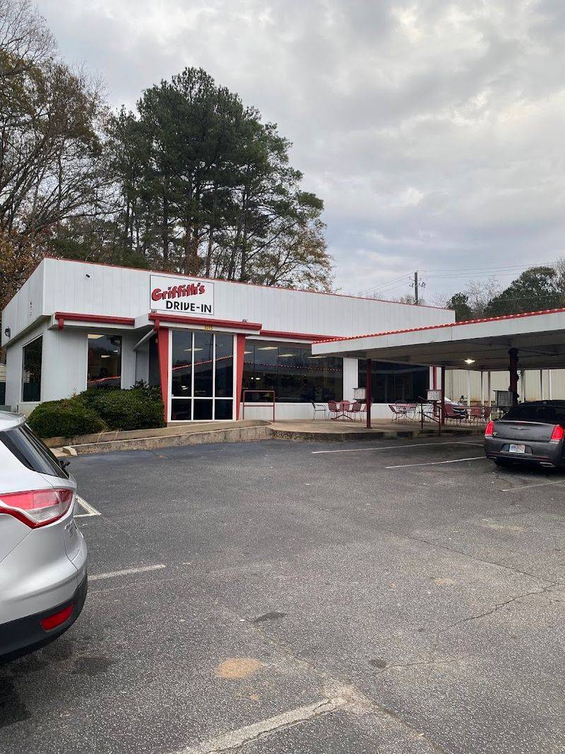 12 Mom-And-Pop Burger Spots In Georgia That Never Disappoint - Decor Hint Griffith's Drive-In, Griffin