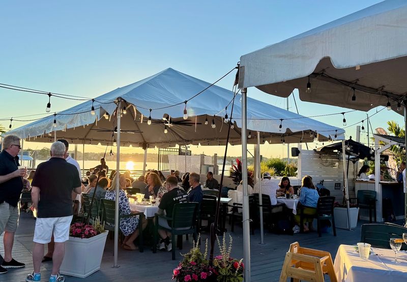 Sunset Grille, Norwalk