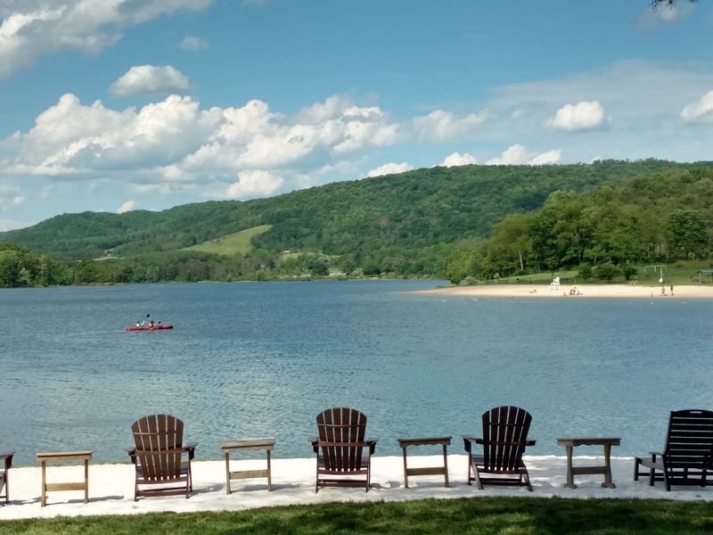 8 Stunning Lakes In Maryland That Have Sandy Shores - Decor Hint Lake Habeeb