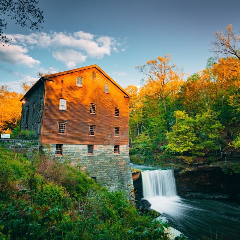 Lanterman's Mill Falls, Youngstown