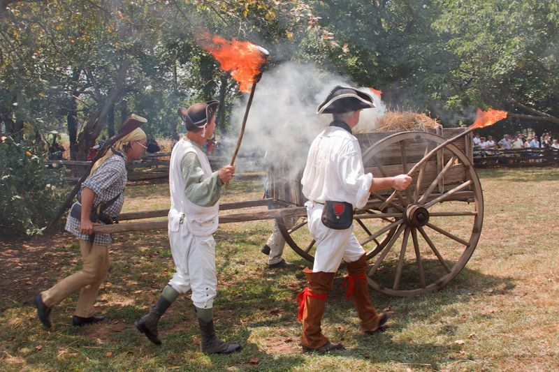 This North Carolina House Still Has Bullet Holes In Its Walls From A 1781 Revolutionary War Skirmish - Decor Hint Stand Where A Revolutionary War Skirmish Erupted In 1781