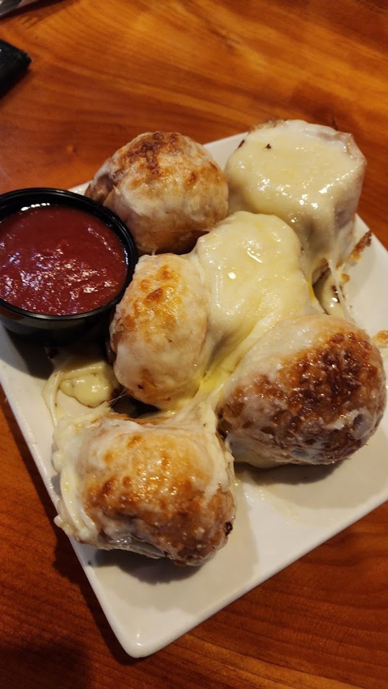 This Unique Wisconsin Restaurant Lets You Dine In A Real Mining-Themed Setting - Decor Hint Cheese Curds Worth The Trip Alone