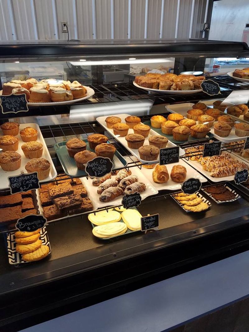 9 Italian Bakeries And Sweet Shops In Idaho Serving Cannoli And Other Old-World Favorites - Decor Hint Granny C's Bakery, Boise