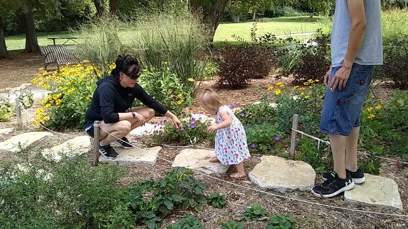 This Underrated Nebraska Park Packs Forest Trails, Wildlife And An Impressive Aquarium Into One Easy Escape - Decor Hint Bring Lunch For A Picnic Beneath The Trees