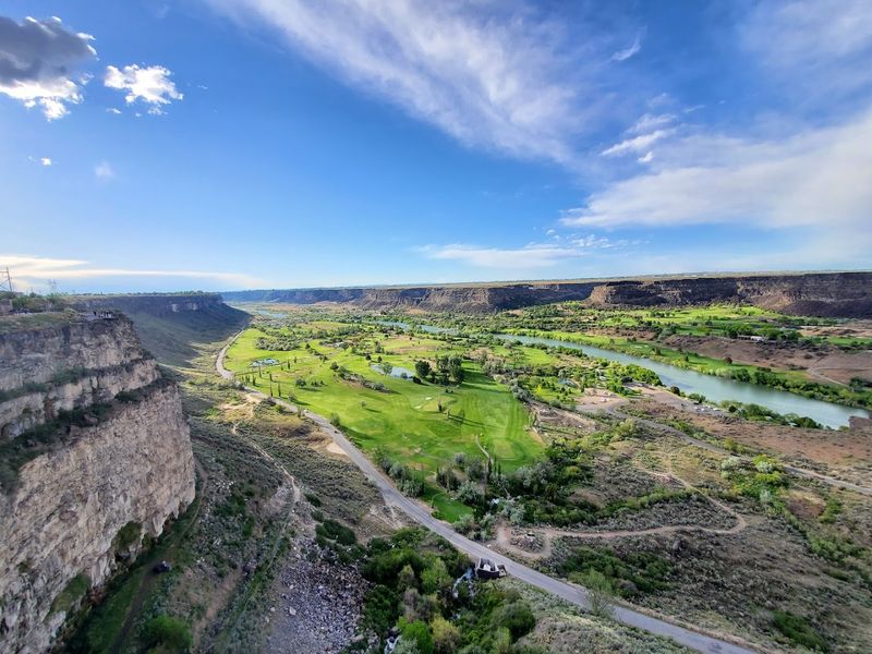 These 10 Idaho Waterfall Hikes Under Two Miles That Deliver Big Canyon Drama Fast - Decor Hint Perrine Coulee Falls Trail