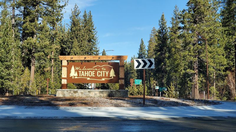 13 California Mountain Towns Where Summer Heat Barely Stands A Chance - Decor Hint Tahoe City