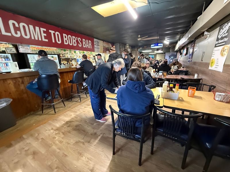 10 Hole-In-The-Wall Eastern Nebraska Restaurants Locals Quietly Gatekeep - Decor Hint Bob's Bar And Grill, Ponca