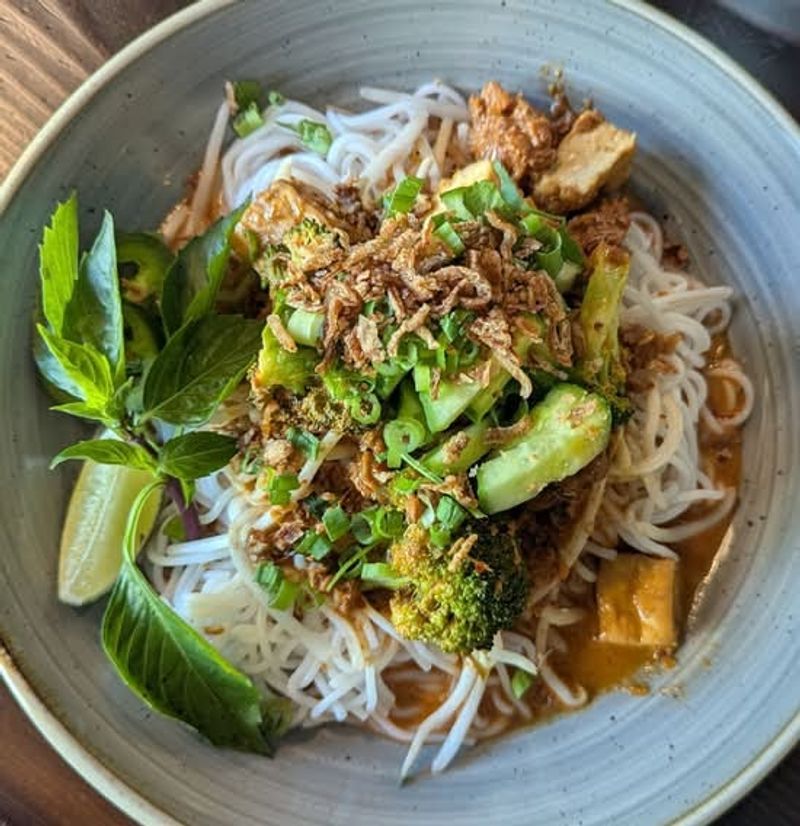 These 9 Vegan Eateries In Washington Are An Essential Must Try - Decor Hint Ba Bar Green, Seattle