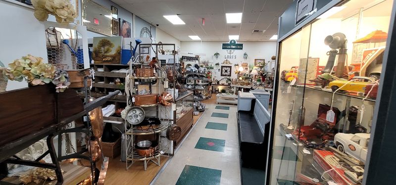 Antique Trove, Roseville