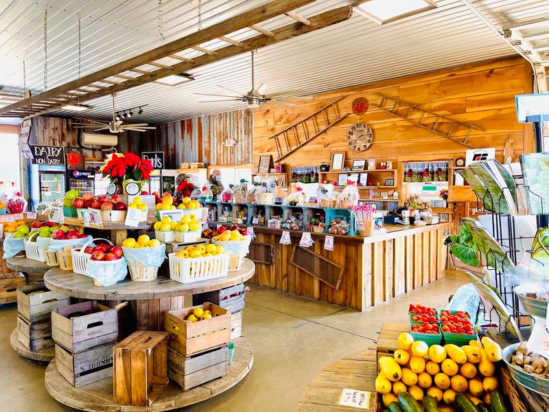T.S. Smith Orchard Point Market, Bridgeville