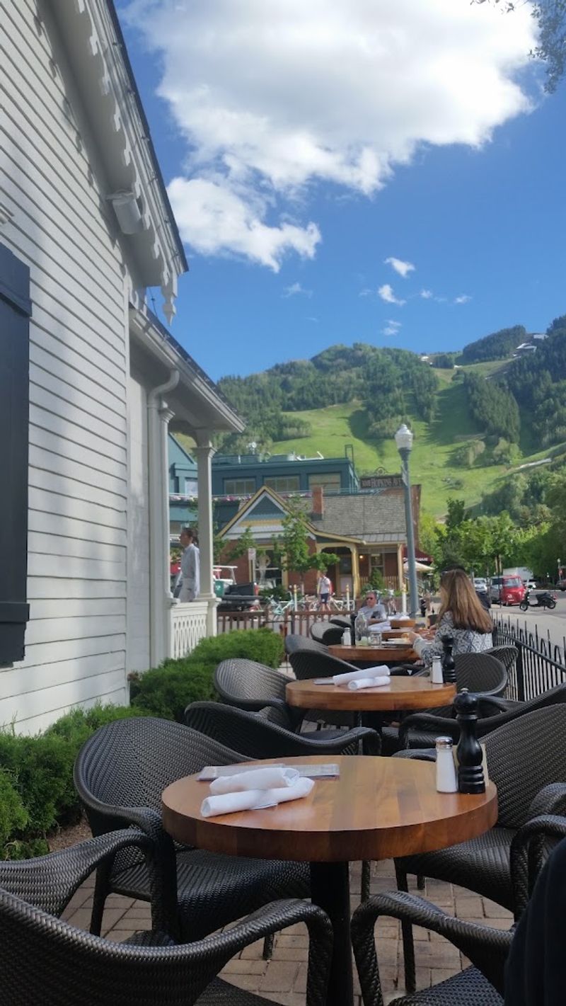 White House Tavern, Aspen