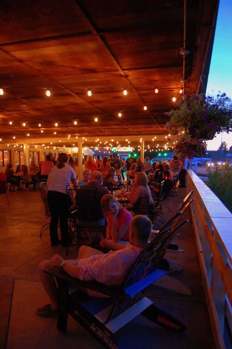 10 Seafood Restaurants Across Nebraska That Are Worth The Drive - Decor Hint The Woodcliff Restaurant, Fremont