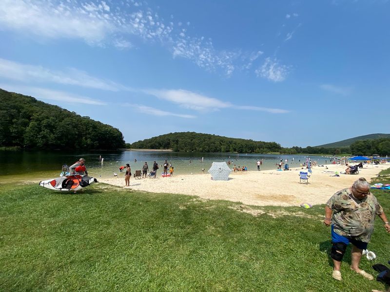 8 Stunning Lakes In Maryland That Have Sandy Shores - Decor Hint Greenbrier Lake