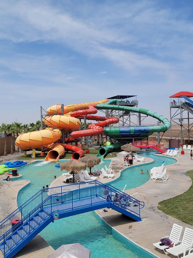 Waylon's Water World, Yuma
