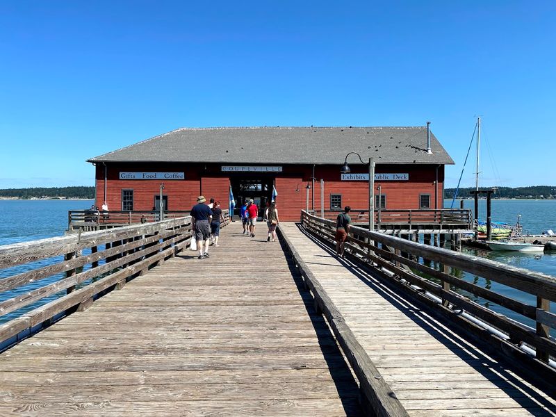 Nothing Compares To A Day Trip Through These 10 Washington Waterfront Towns - Decor Hint Coupeville