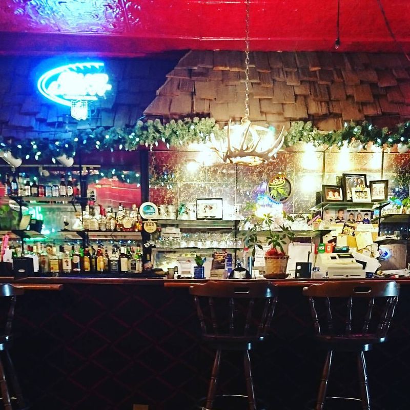 These Nebraska Restaurants Still Serve The Old-School Salad Bars And Table Extras Diners Miss Most - Decor Hint Griffey's Steakhouse, Fairbury