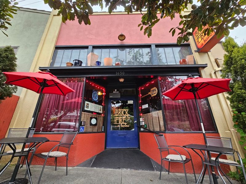These 11 Under-The-Radar Northern California Restaurants Are Worth Building An Entire Food Trip Around - Decor Hint Brick & Fire Bistro, Eureka