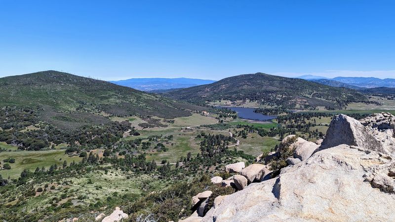 11 California Nature Escapes Where Wildflowers, Birds, And Green Summer Scenery Come Together - Decor Hint Cuyamaca Rancho State Park, Descanso