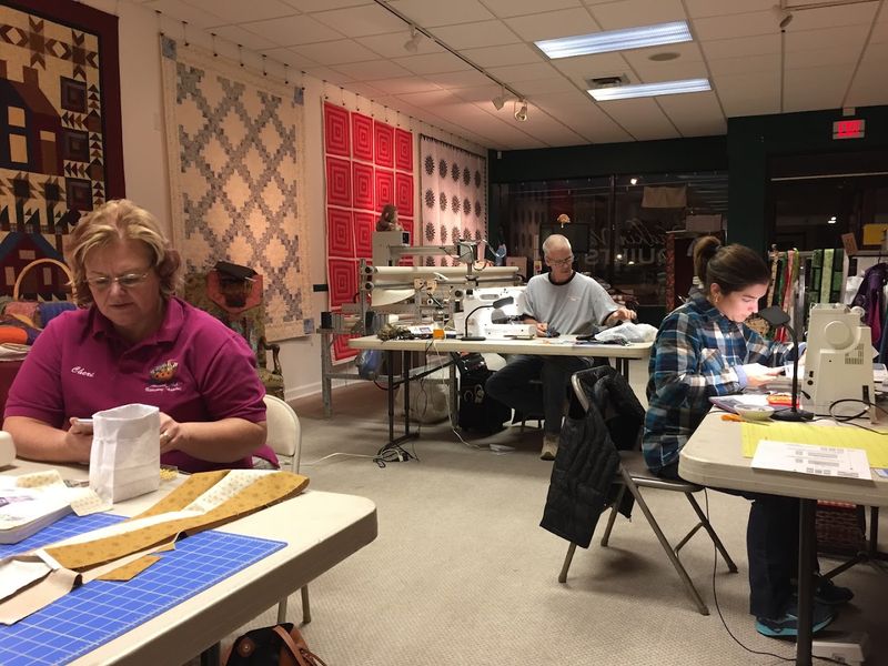 This North Carolina Quilt Studio Teaches Beginners How To Turn Intricate Patterns Into Handmade Masterpieces - Decor Hint Practice Techniques Without Feeling Rushed