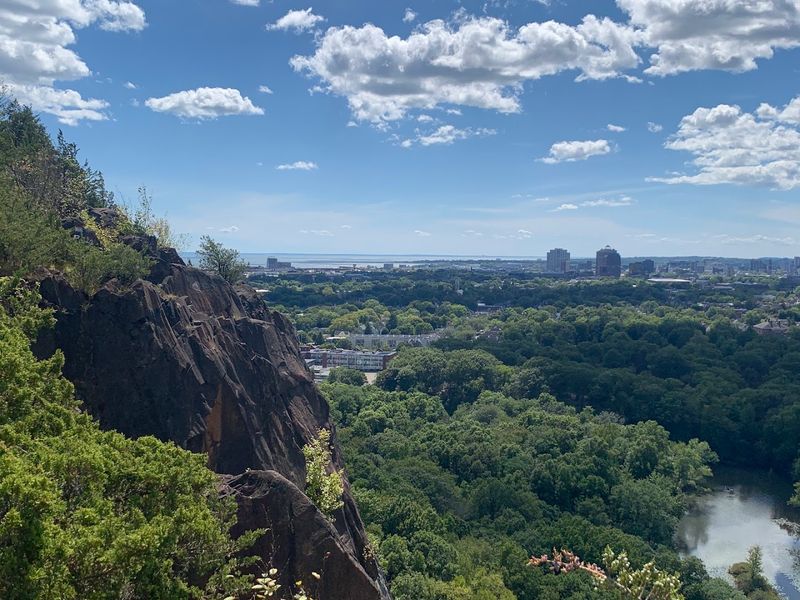 14 Things To Do In New Haven, Connecticut For A Perfect July Weekend - Decor Hint East Rock Park, New Haven