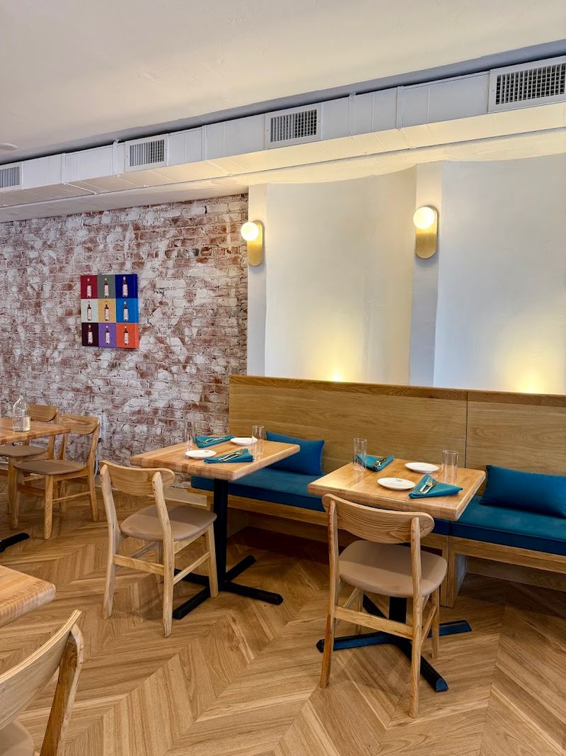 10 Santa Barbara, California Restaurants Worth Building A Full July Food Getaway Around - Decor Hint Dom's Taverna, Victoria Street, Santa Barbara, California