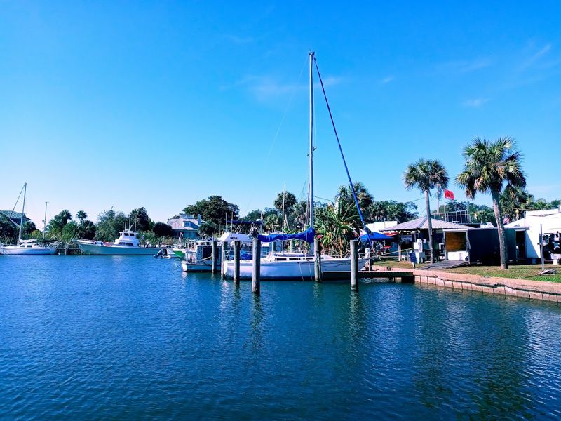 This Florida Seafood Festival Turns Apalachicola Into A Beloved Small-Town Coastal Tradition - Decor Hint Fresh Seafood And Handcrafted Goods Fill The Festival Grounds