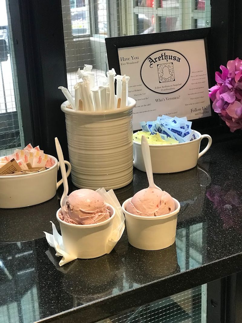 Simple Scoops Done Beautifully