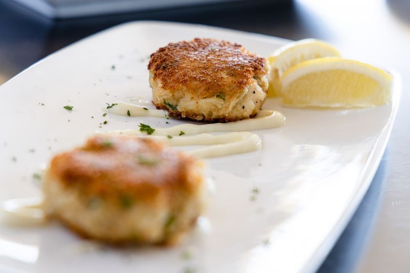 The Mom-And-Pop Restaurant In California Locals Say Serves The State's Very Best Seafood - Decor Hint Crab Cakes Add A New England Touch To A Pismo Beach Meal