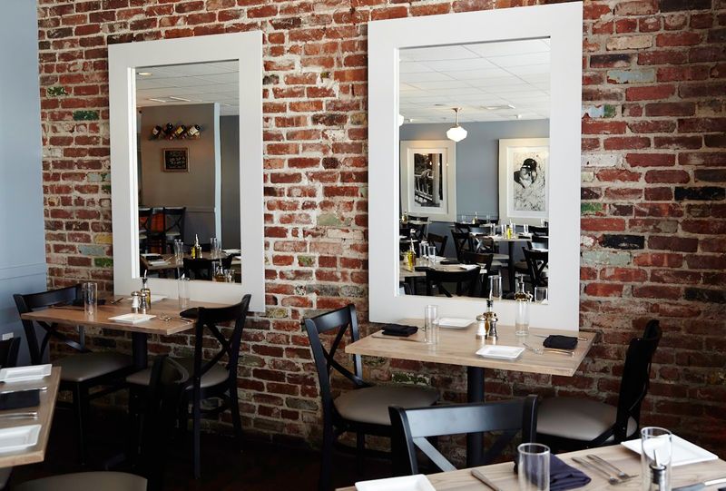 People Come From Across Connecticut For The Oysters At This Beloved Hole-In-The-Wall Restaurant - Decor Hint Cozy Spot With Loyal Fans
