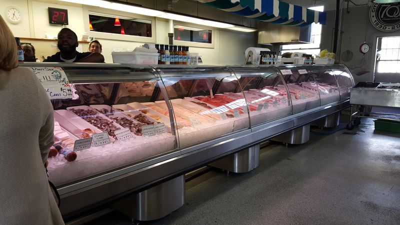 Seafood So Fresh It Feels Coastal