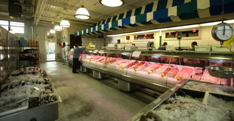 Locals Swear By The Fresh Seafood At This Connecticut Fish Market
