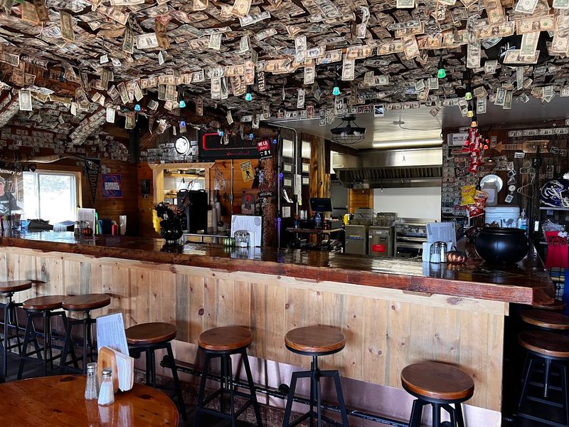 10 Remote Idaho Restaurants Where The Long Drive Is Part Of The Experience - Decor Hint Secesh Stage Stop, McCall