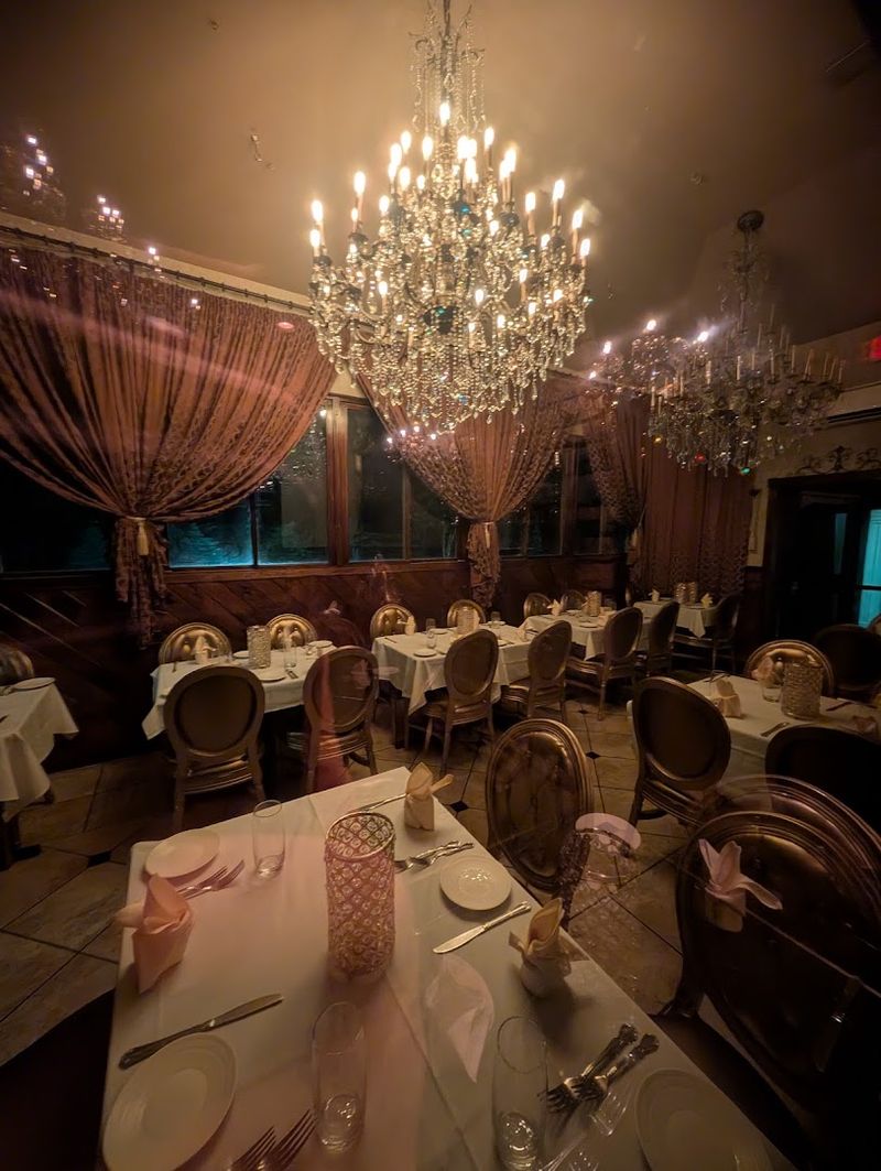 This Connecticut Restaurant Lets Guests Dine Inside A Magical Aladdin-Inspired World - Decor Hint Explore The Restaurant's Elaborate Fantasy Displays