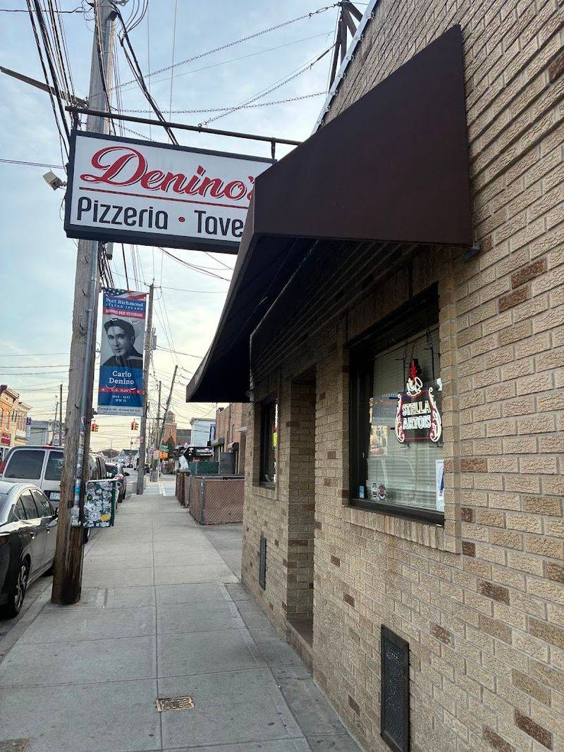 Denino's Pizzeria & Tavern