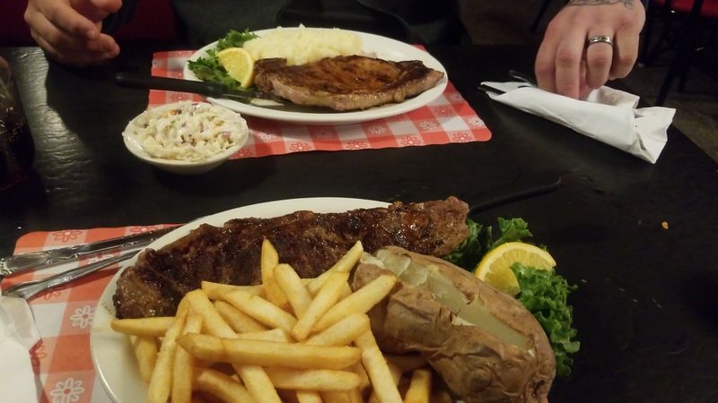 This Connecticut Restaurant Feels Like Stepping Back Into Grandma's Kitchen With Every Bite - Decor Hint Classic Comfort Food Goes Beyond Breakfast