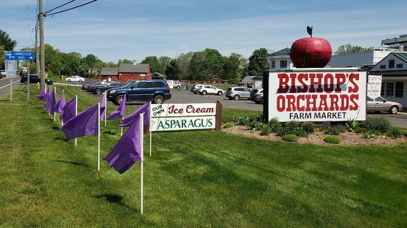 Bishop's Orchards Farm Market & Winery, Guilford