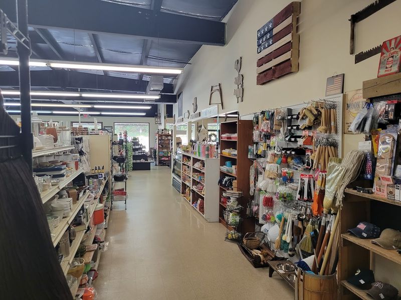 This 4,000-Square-Foot Amish Market In North Carolina Feels Like A Hidden World Of Bulk Foods, Baked Goods, And Backroad Finds - Decor Hint Old-Fashioned Shelves Keep The Country Store Mood Alive